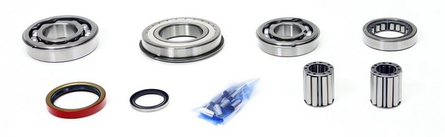 SKF STK28 Manual Transmission Bearing and Seal Overhaul Kit